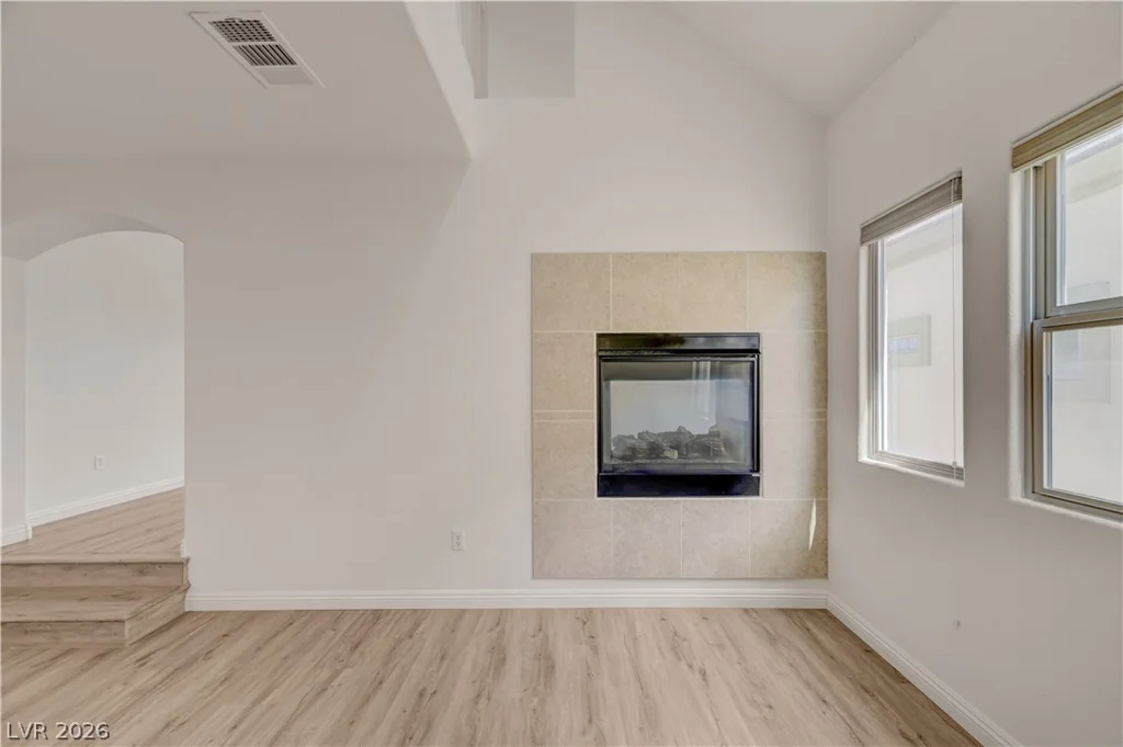 9240 Worsley Park, Las Vegas, NV 89145