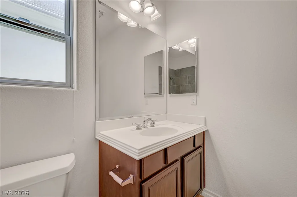9240 Worsley Park, Las Vegas, NV 89145
