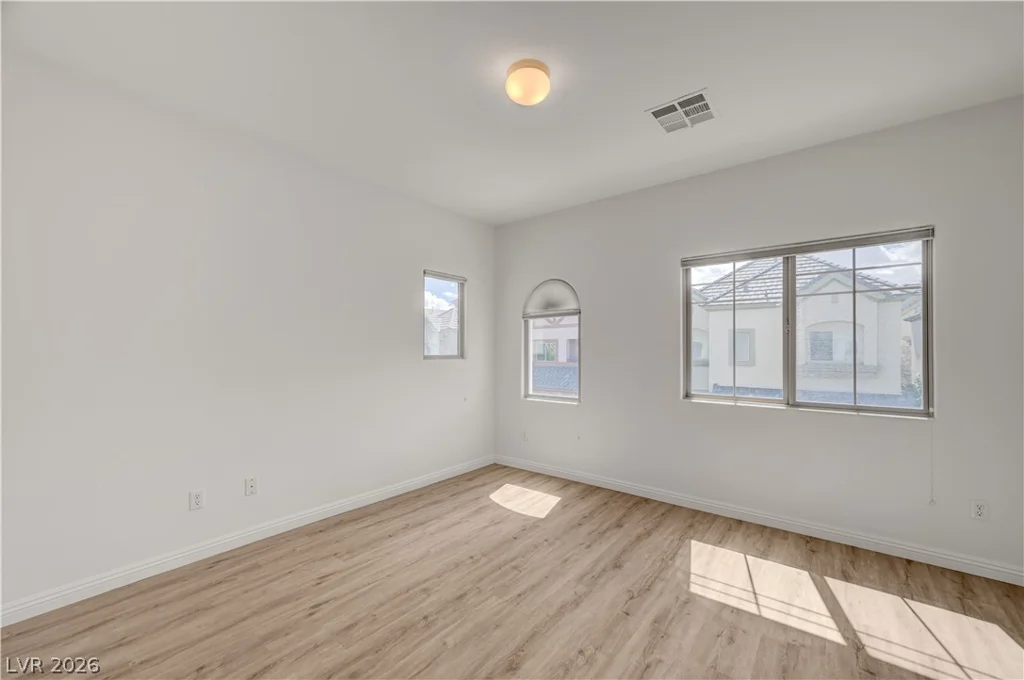 9240 Worsley Park, Las Vegas, NV 89145