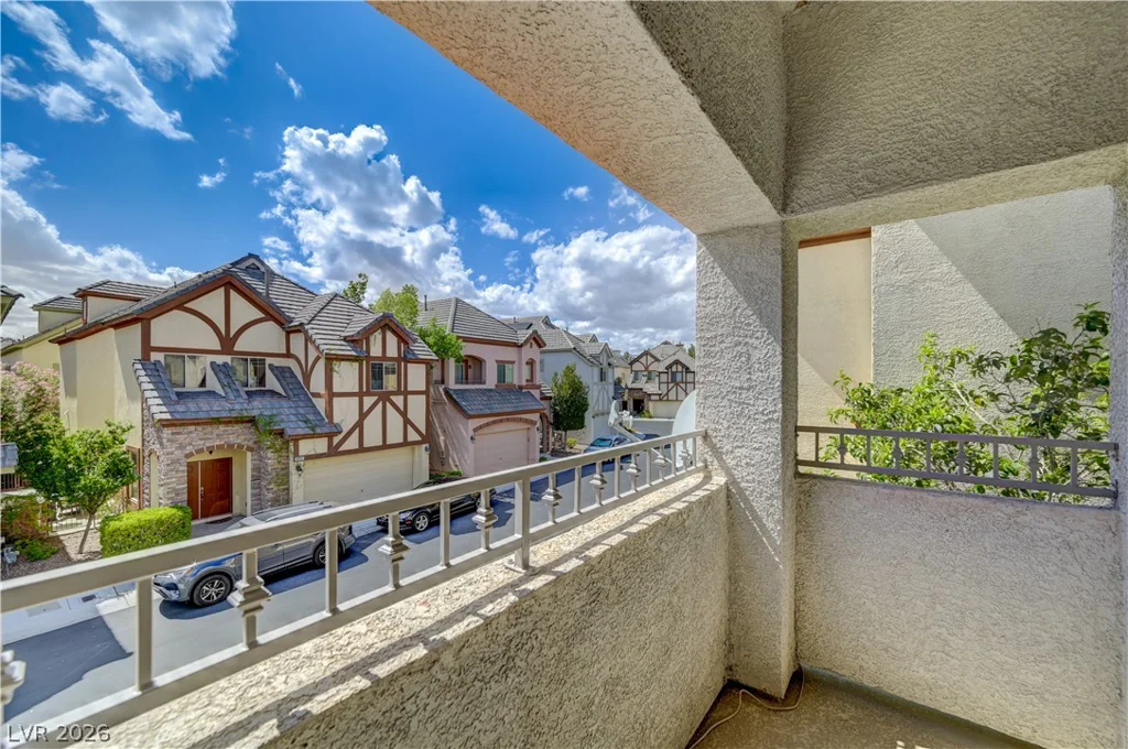 9240 Worsley Park, Las Vegas, NV 89145