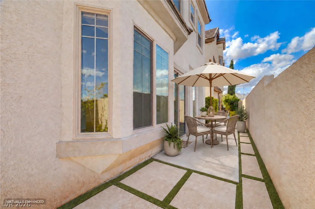 9240 Worsley Park, Las Vegas, NV 89145