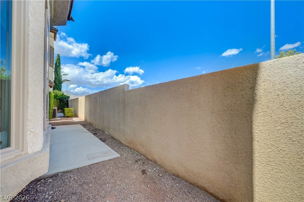 9240 Worsley Park, Las Vegas, NV 89145