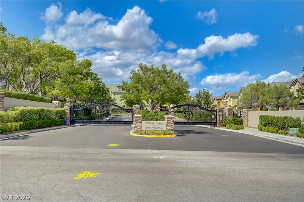 9240 Worsley Park, Las Vegas, NV 89145