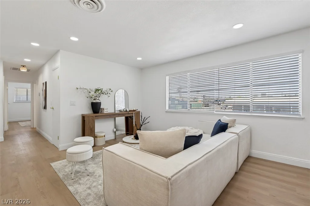 1339 Elizabeth, Las Vegas, NV 89119