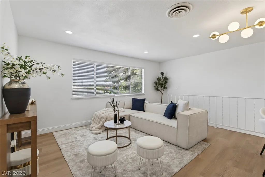 1339 Elizabeth, Las Vegas, NV 89119