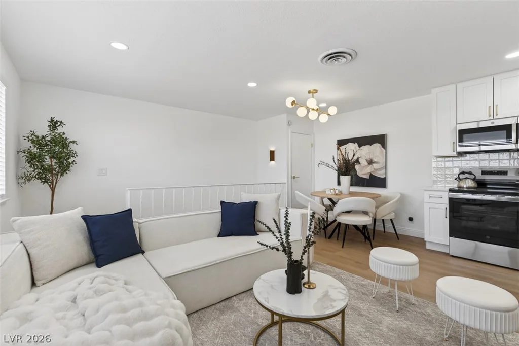 1339 Elizabeth, Las Vegas, NV 89119