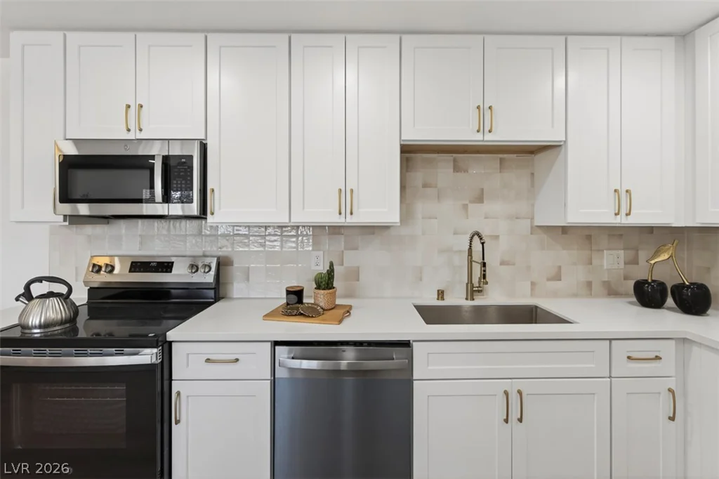 1339 Elizabeth, Las Vegas, NV 89119