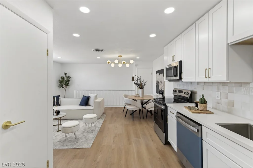 1339 Elizabeth, Las Vegas, NV 89119