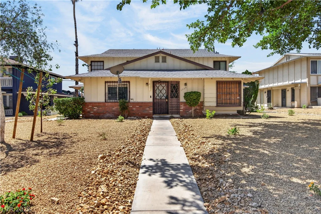 1339 Elizabeth, Las Vegas, NV 89119