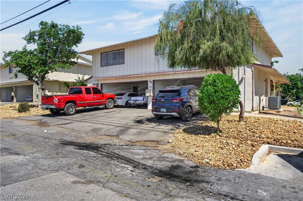 1339 Elizabeth, Las Vegas, NV 89119