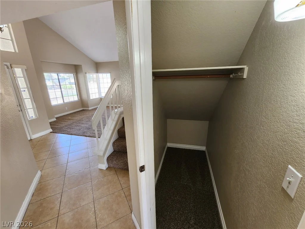 6703 Dominion, Las Vegas, NV 89103