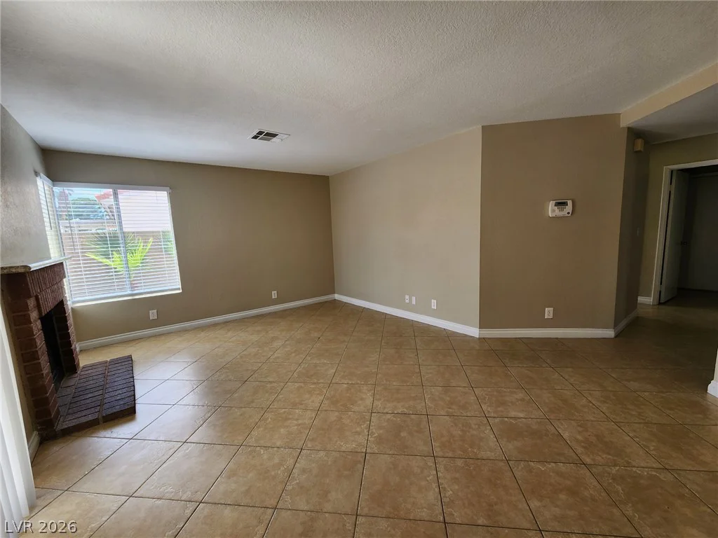 6703 Dominion, Las Vegas, NV 89103