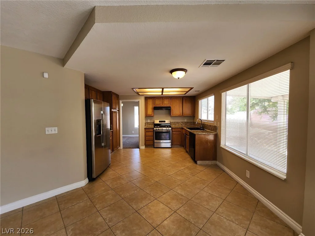 6703 Dominion, Las Vegas, NV 89103