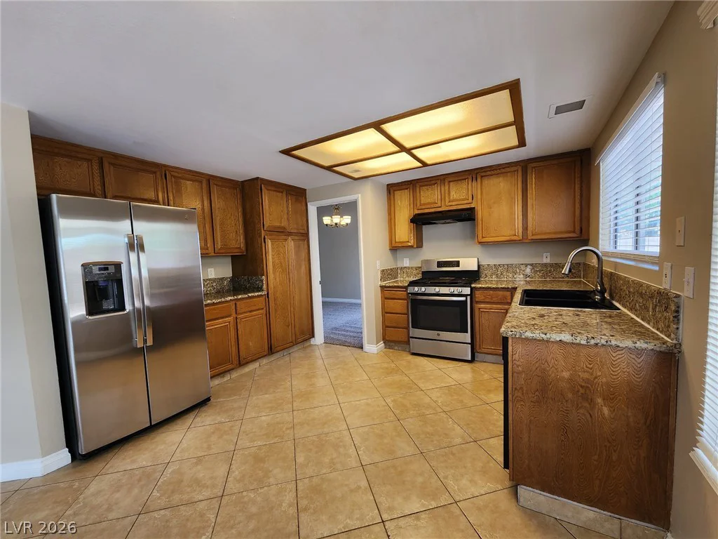 6703 Dominion, Las Vegas, NV 89103