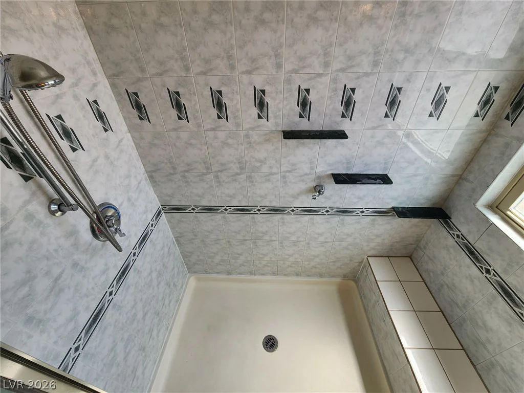 6703 Dominion, Las Vegas, NV 89103