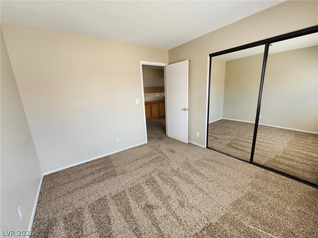 6703 Dominion, Las Vegas, NV 89103