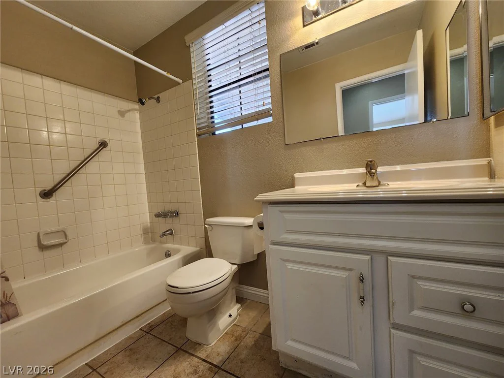 6703 Dominion, Las Vegas, NV 89103
