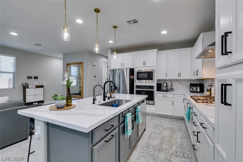 1909 Rini Ridge, North Las Vegas, NV 89031