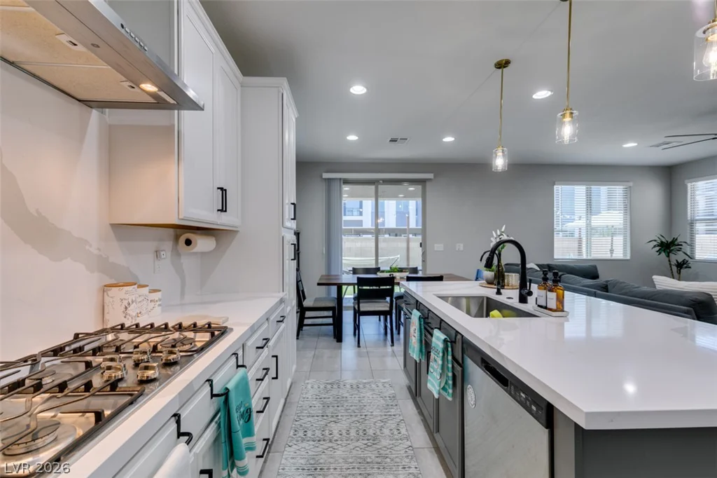 1909 Rini Ridge, North Las Vegas, NV 89031