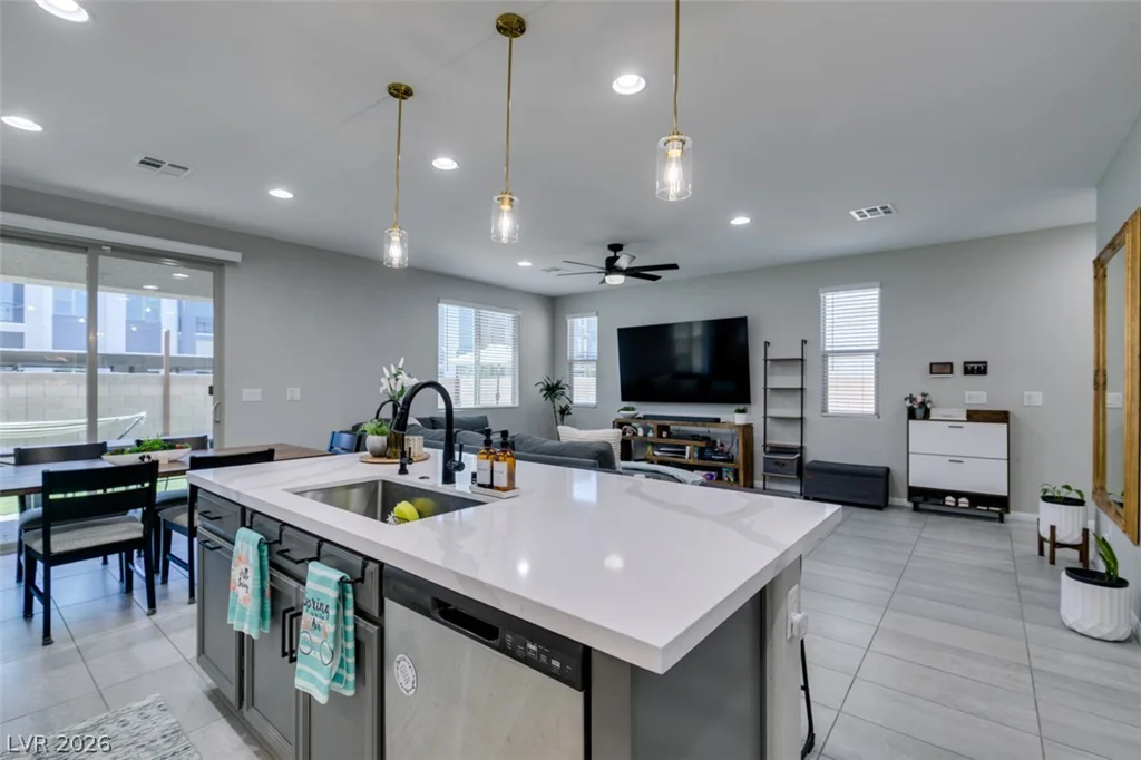 1909 Rini Ridge, North Las Vegas, NV 89031