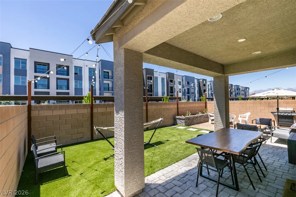 1909 Rini Ridge, North Las Vegas, NV 89031