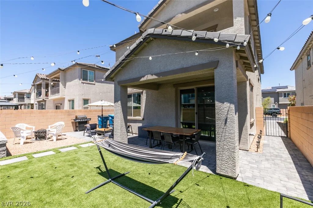 1909 Rini Ridge, North Las Vegas, NV 89031