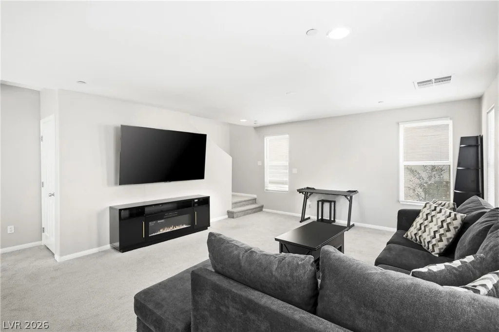 8933 Jamie Lee, Las Vegas, NV 89149