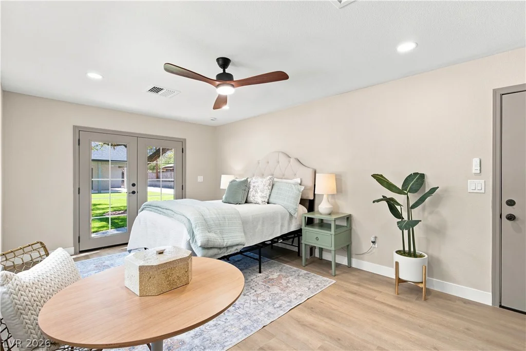 6156 Foxcroft, Las Vegas, NV 89108