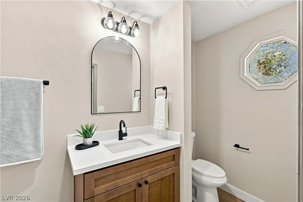 6156 Foxcroft, Las Vegas, NV 89108
