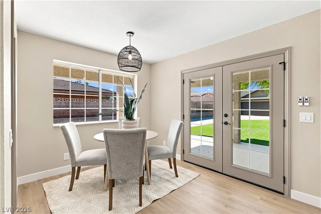 6156 Foxcroft, Las Vegas, NV 89108