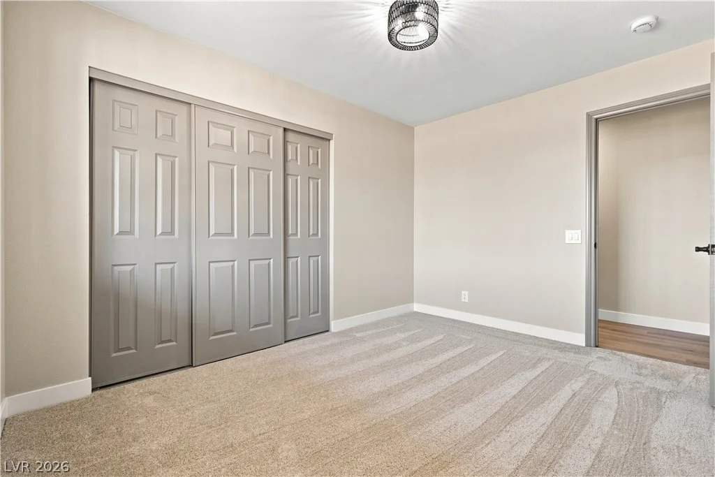 6156 Foxcroft, Las Vegas, NV 89108