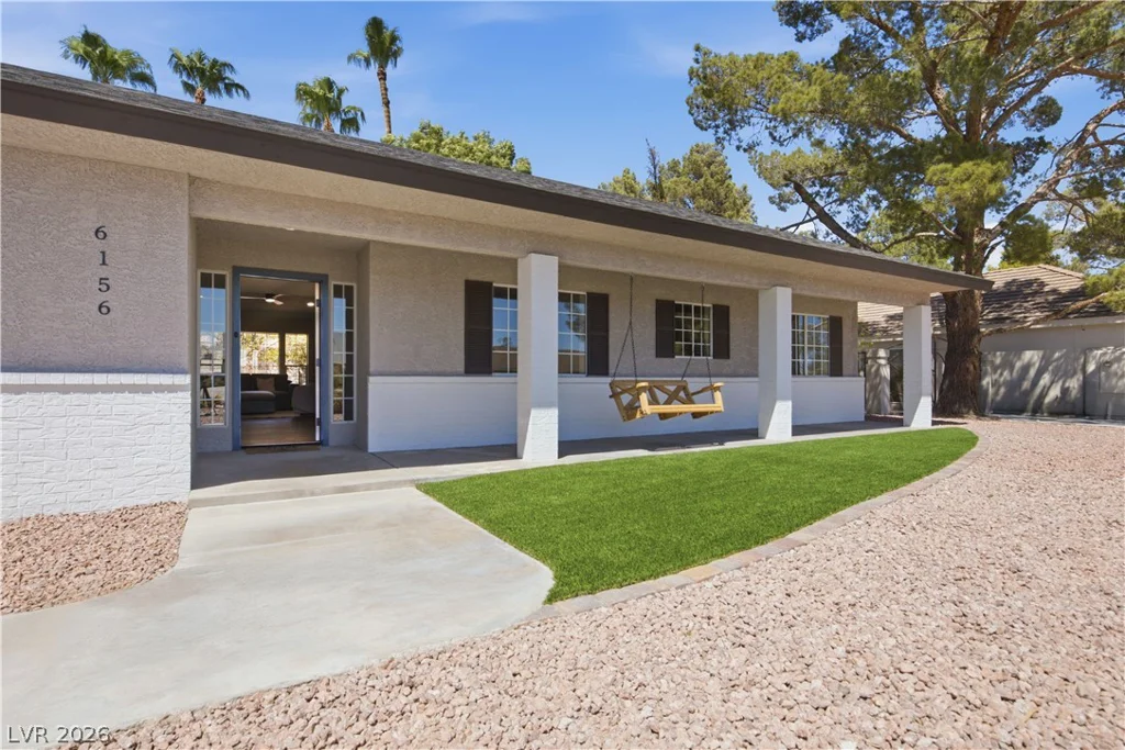 6156 Foxcroft, Las Vegas, NV 89108