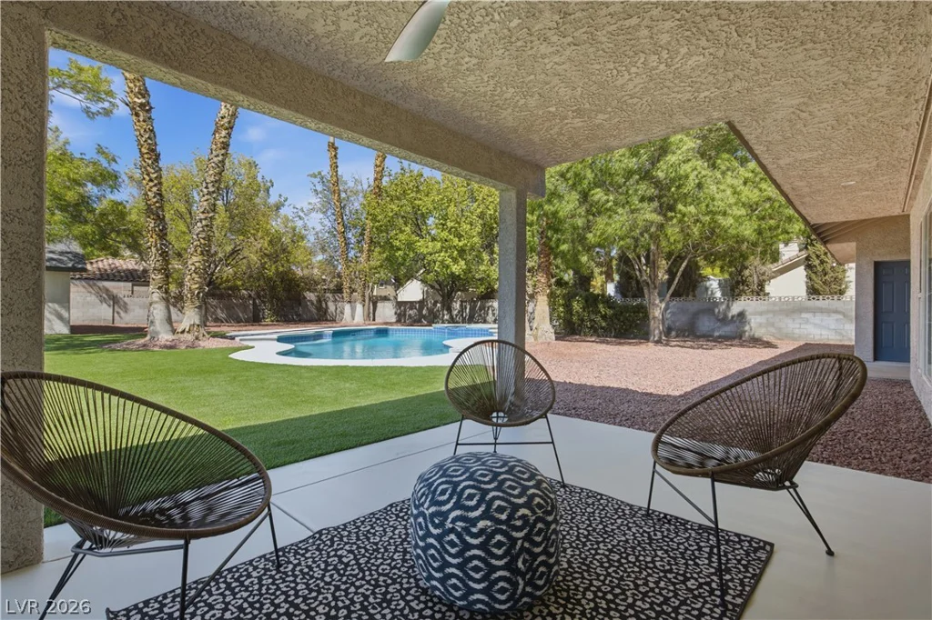 6156 Foxcroft, Las Vegas, NV 89108