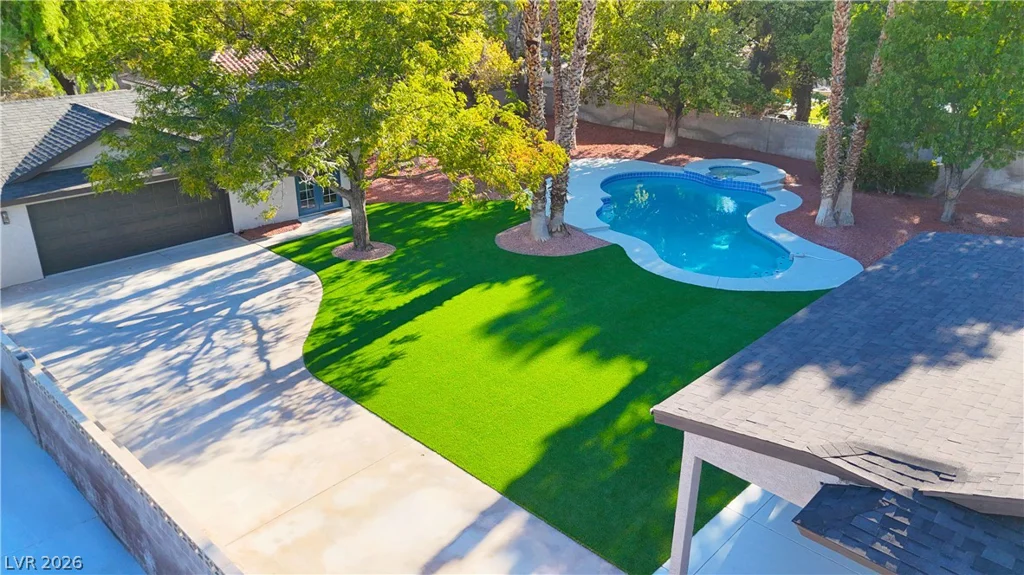 6156 Foxcroft, Las Vegas, NV 89108