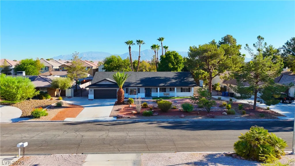 6156 Foxcroft, Las Vegas, NV 89108