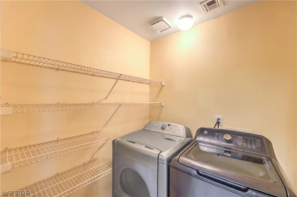 2041 Willowbury, Las Vegas, NV 89108