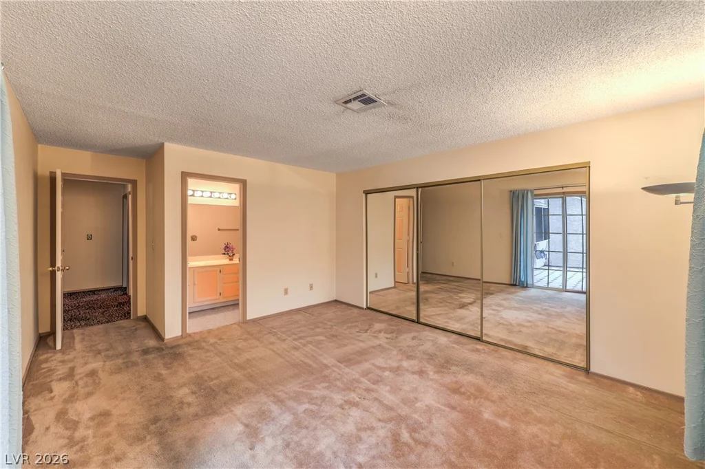 2041 Willowbury, Las Vegas, NV 89108
