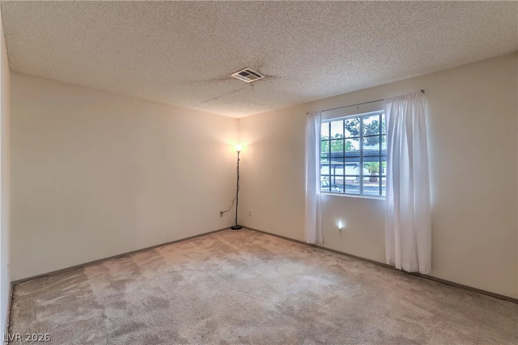 2041 Willowbury, Las Vegas, NV 89108