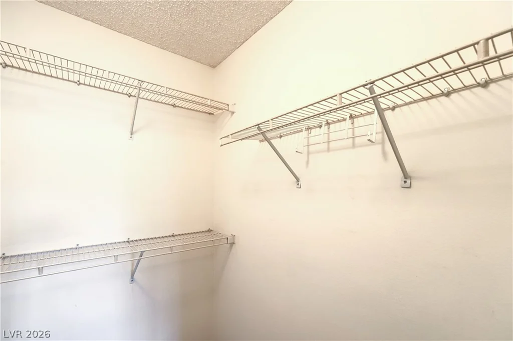 2041 Willowbury, Las Vegas, NV 89108