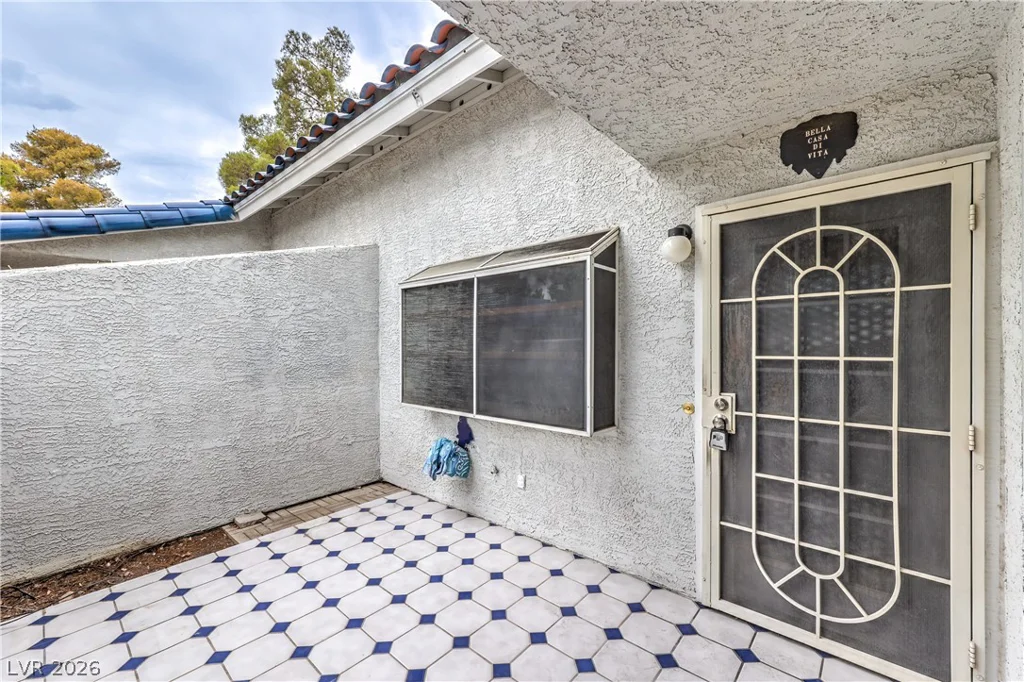 2041 Willowbury, Las Vegas, NV 89108