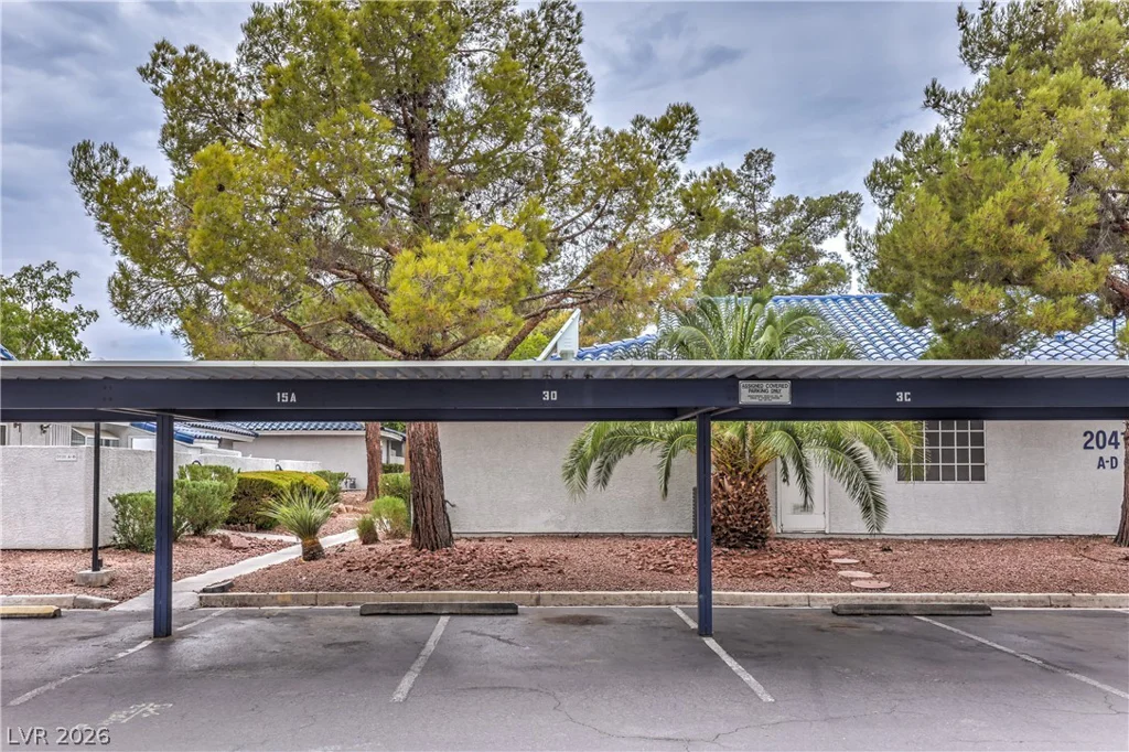 2041 Willowbury, Las Vegas, NV 89108