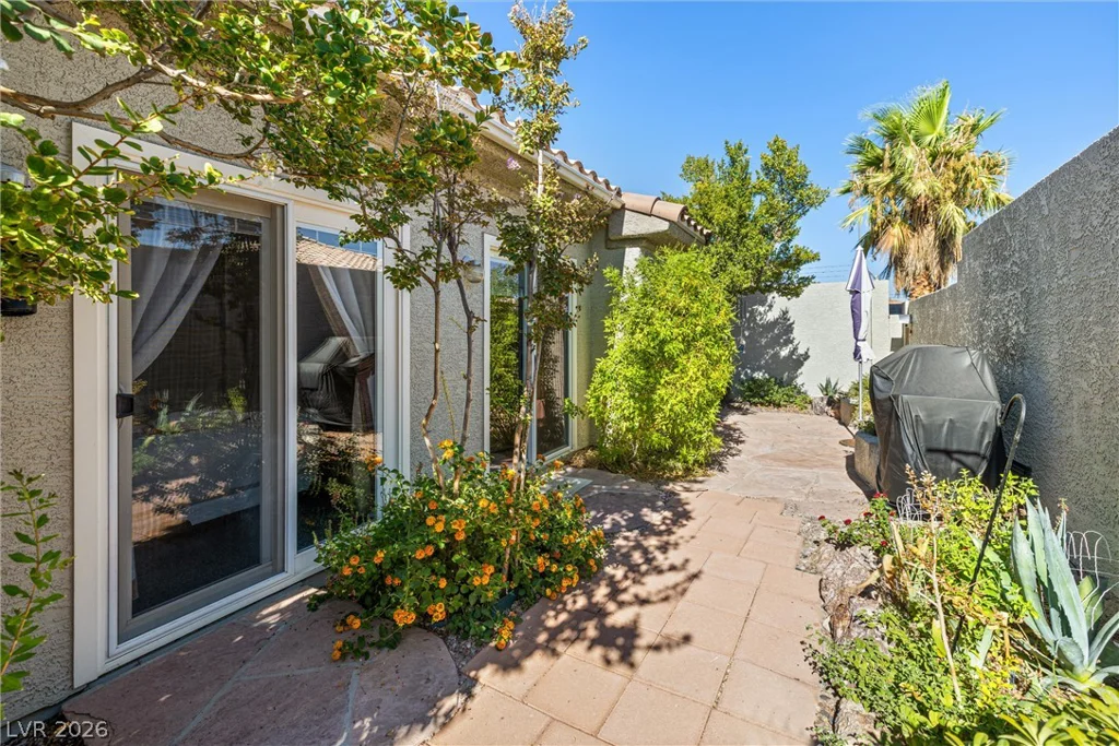 8901 Canyon Magic, Las Vegas, NV 89129