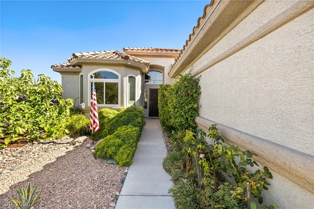 8901 Canyon Magic, Las Vegas, NV 89129