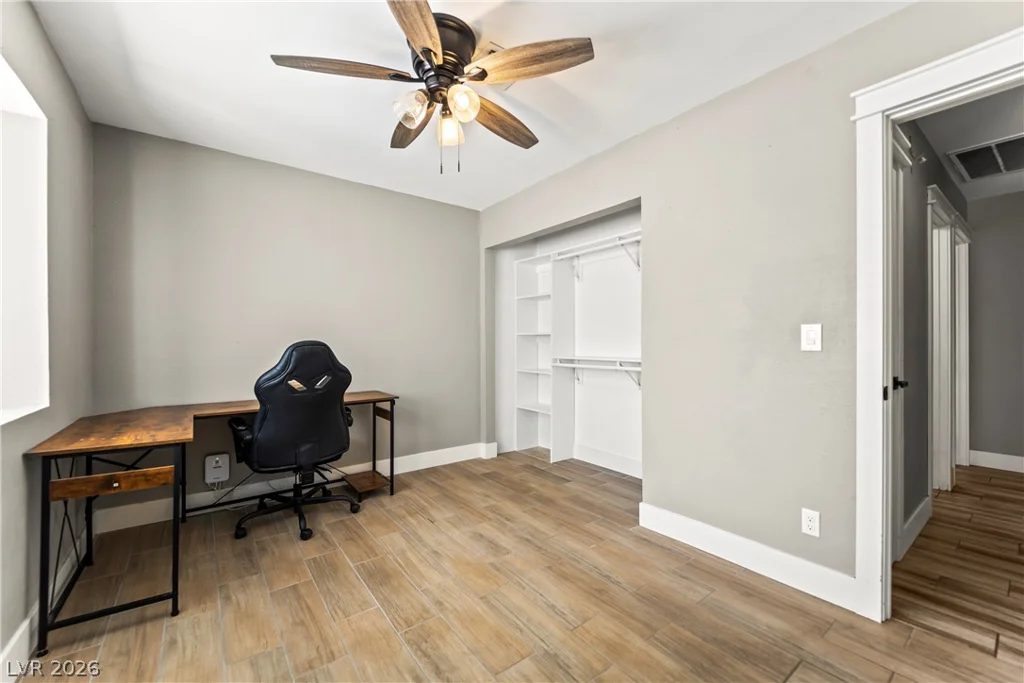 1849 Shagbark, Las Vegas, NV 89156
