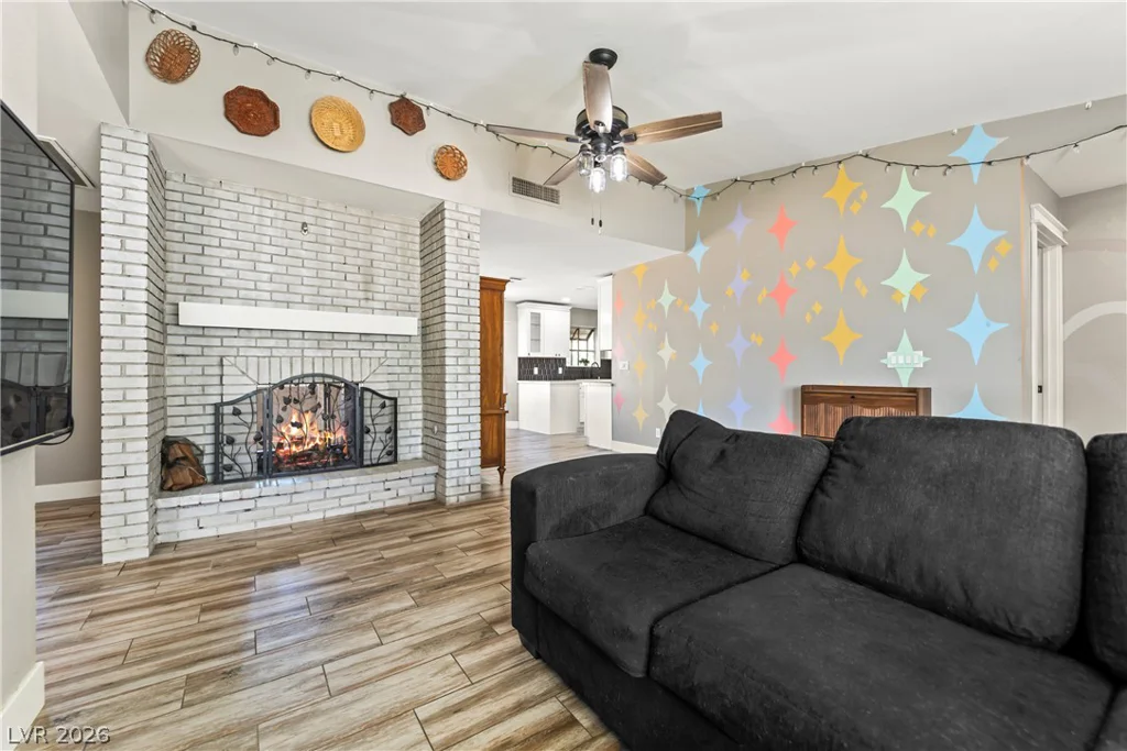 1849 Shagbark, Las Vegas, NV 89156