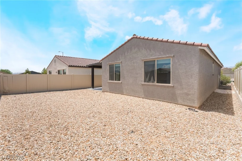 6806 Feather Hill, North Las Vegas, NV 89086