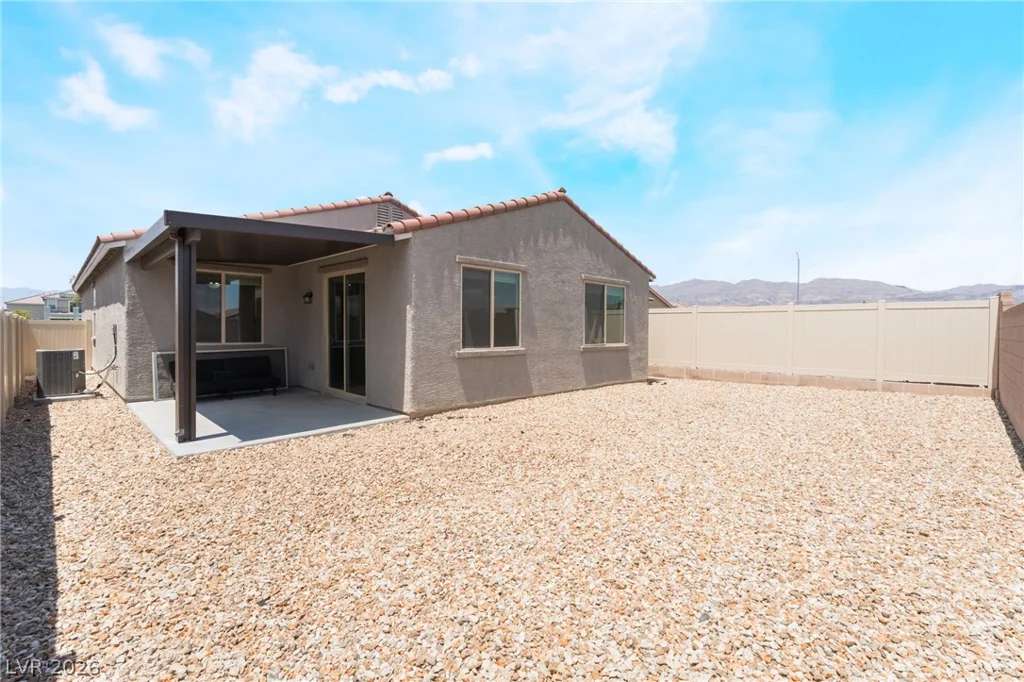 6806 Feather Hill, North Las Vegas, NV 89086