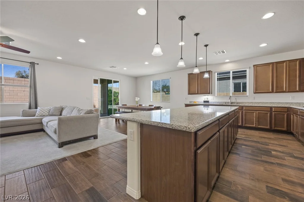 6721 Sycamore Pines, Las Vegas, NV 89149