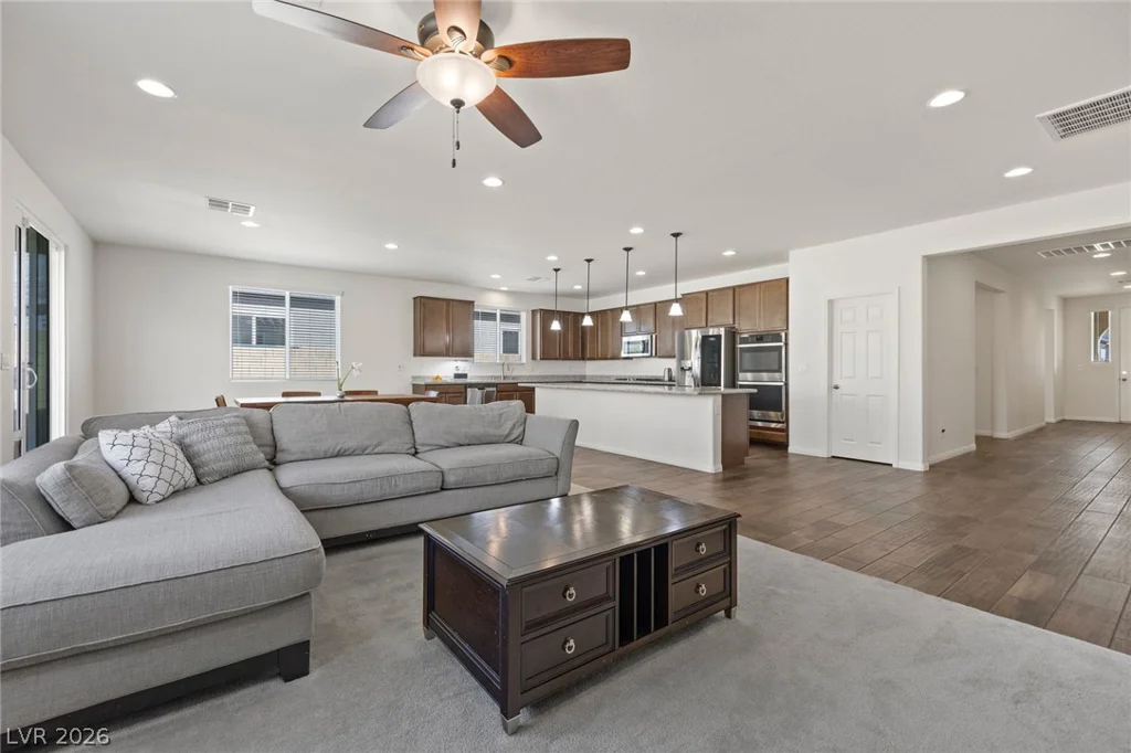 6721 Sycamore Pines, Las Vegas, NV 89149