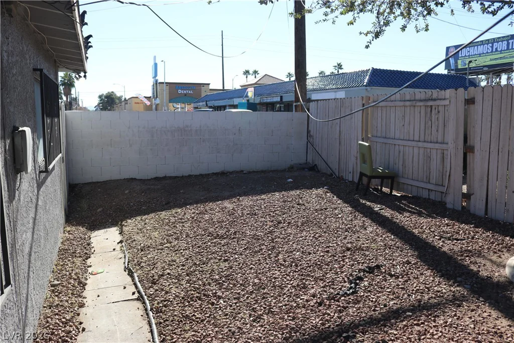 1828 Lewis, Las Vegas, NV 89101